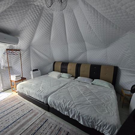 Gunung Medan Glamping & Cafe Hotel Kangar Ngoại thất bức ảnh