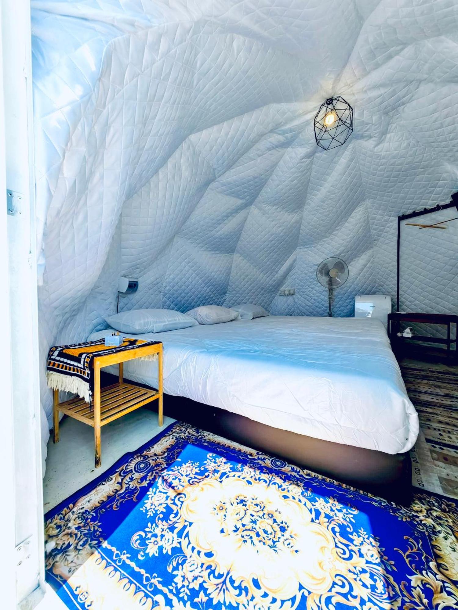 Gunung Medan Glamping & Cafe Hotel Kangar Ngoại thất bức ảnh
